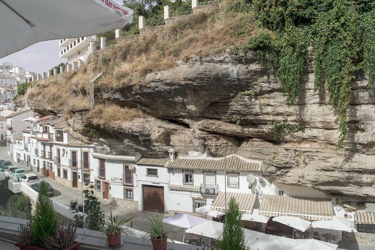 Casa Rural Las Cuevas De Setenil Setenil De Las Bodegas エクステリア 写真