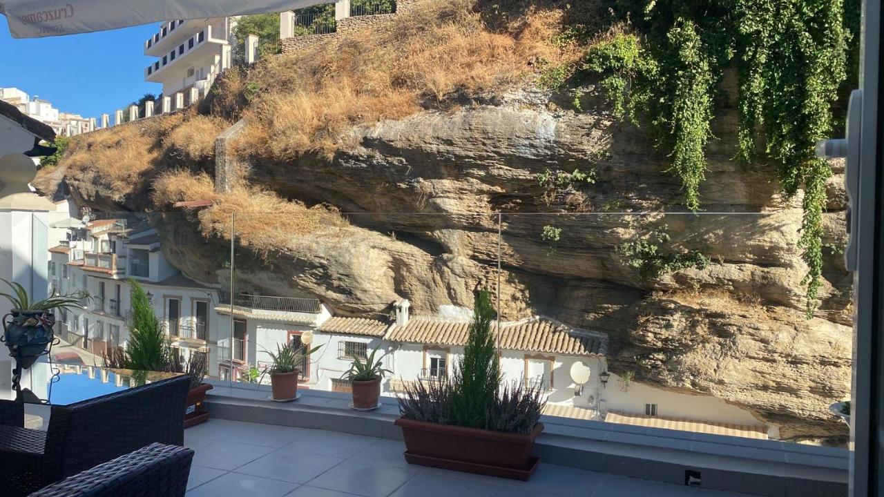 Casa Rural Las Cuevas De Setenil Setenil De Las Bodegas エクステリア 写真